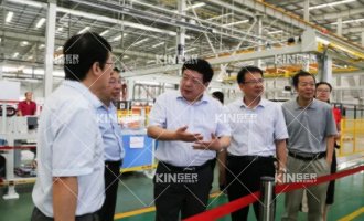 【调延卓芜湖市科技局局长一行辅导光临918.com机械人调研调查