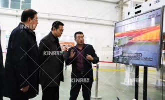 【调延卓青岛市税务局党委书记、局长冯光泽一行光临918.com机械人调研